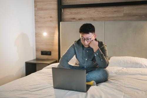 想提升学历在哪里报名好？自考本科好不好？